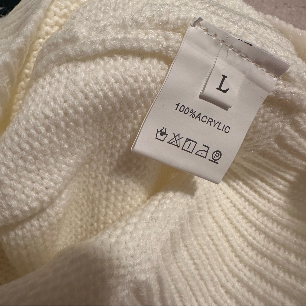 Flower Embroidery Mock Neck Long Sleeve Sweater White & Black Large Acrylic NEW - Picture 9 of 15